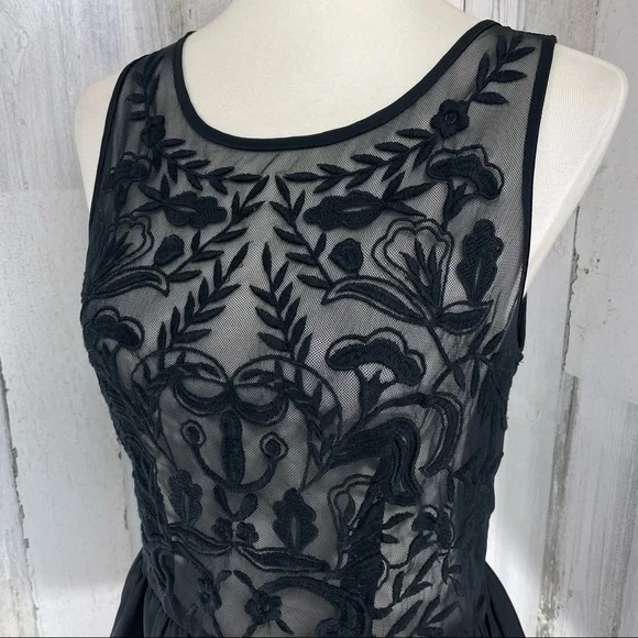Forever 21 Black Sheer Mesh Embroidered Peplum Ruffle Sleeveless Blouse Top M - Picture 3 of 9